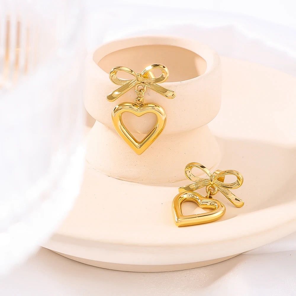 Chic Gold Bow & Open Heart Drop Earrings – Romantic Statement Jewelry