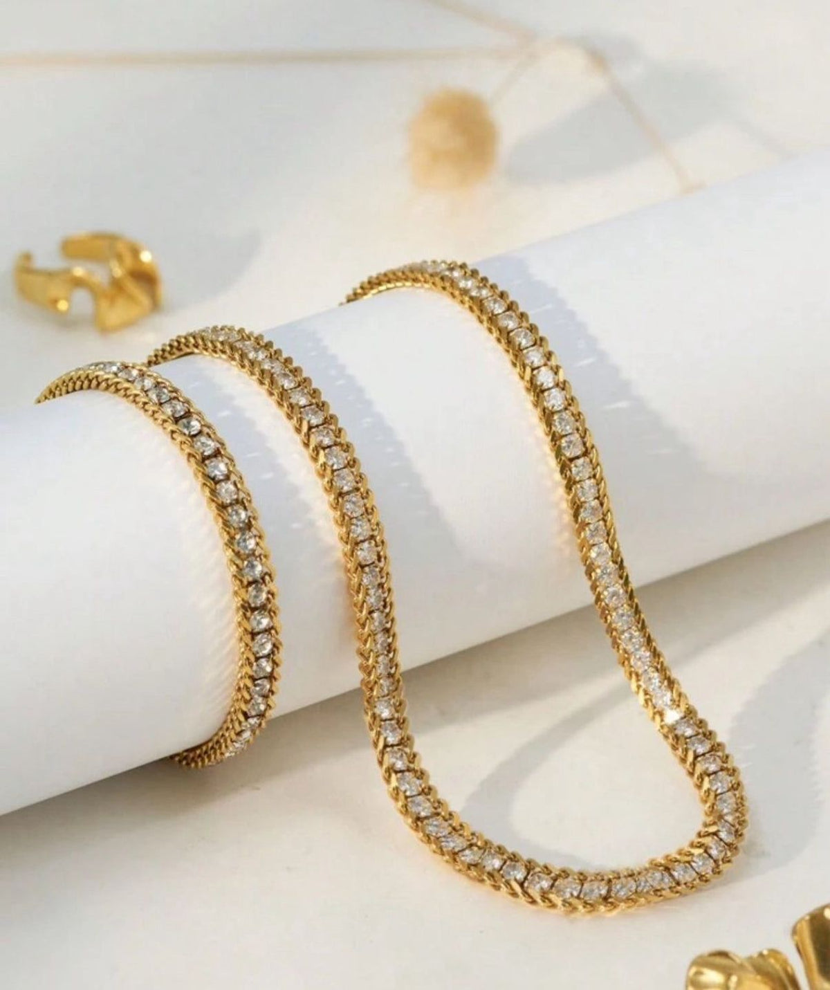 Luxury Gold Chain Necklace & Bracelet Set for Women – Elegant Premium Jewelry