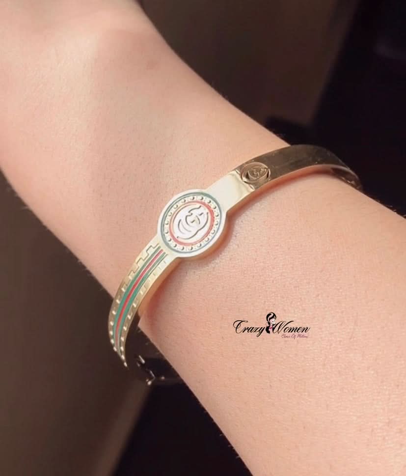Elegant Gucci-Inspired Gold Bangle – Luxury Stainless Steel - Crazy Women