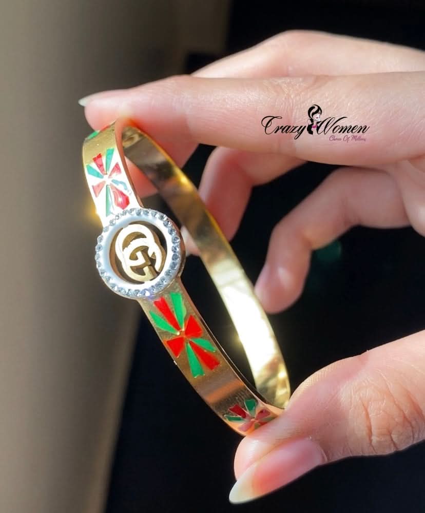 Gucci-Inspired Gold Bangle with Stones – Elegant & Trendy - Crazy Women