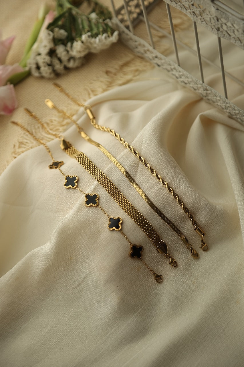Quadra Premium Set - Crazy Women