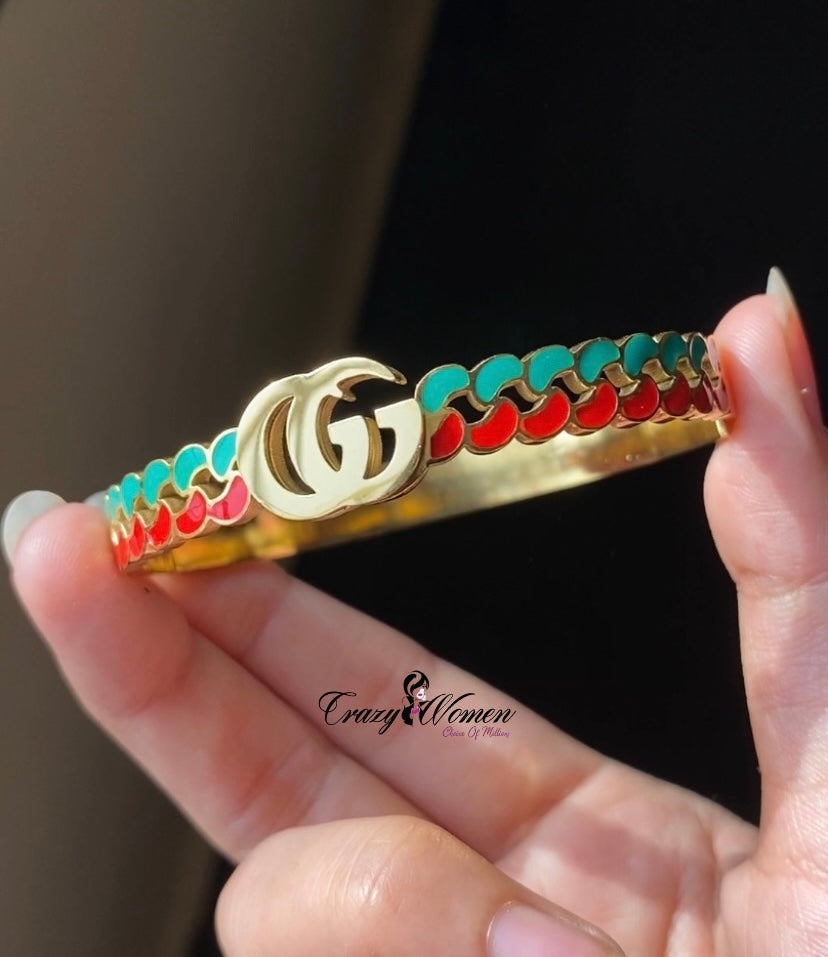 Elegant Gucci Gold Stainless Steel Bangle – Trendy Bracelet