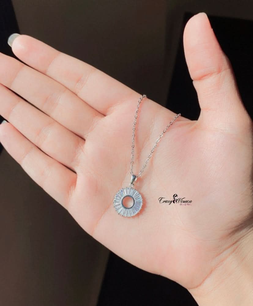 Stainless Circle Shaped Necklace – Elegant & Timeless Jewelry - Crazy Women