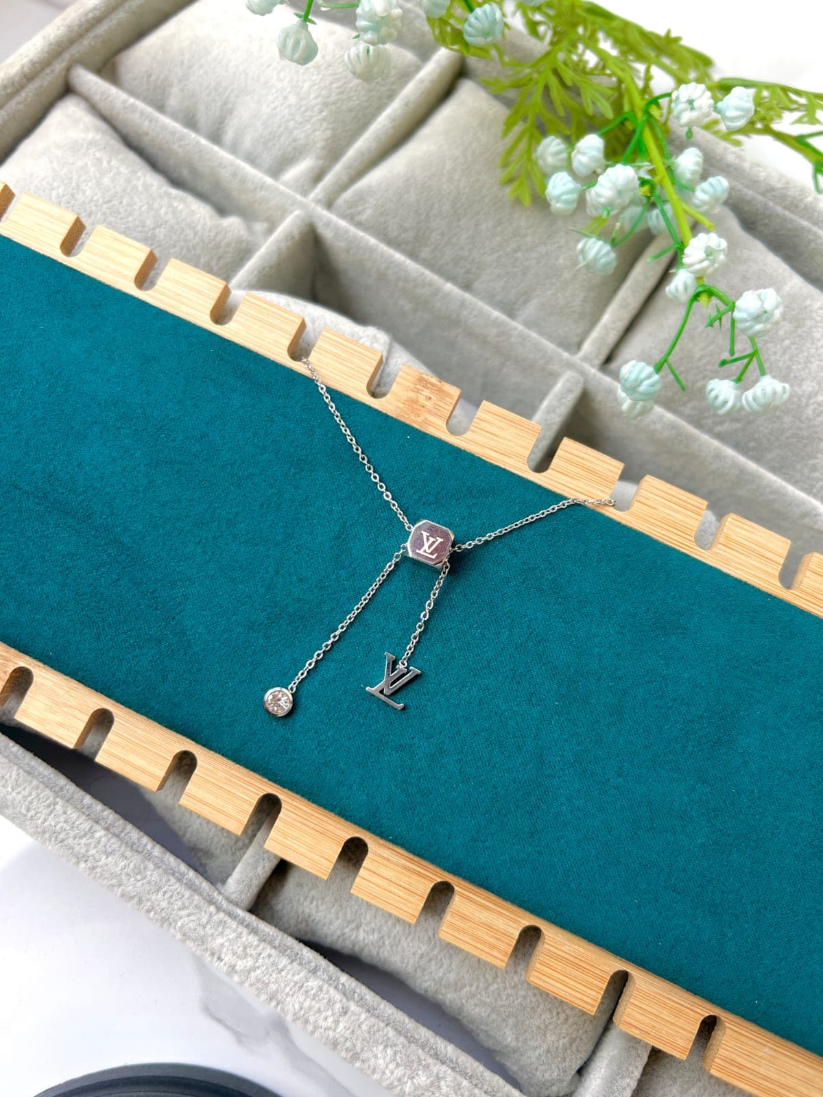 Silver Cube Shape pendant LV Necklace - Crazy Women