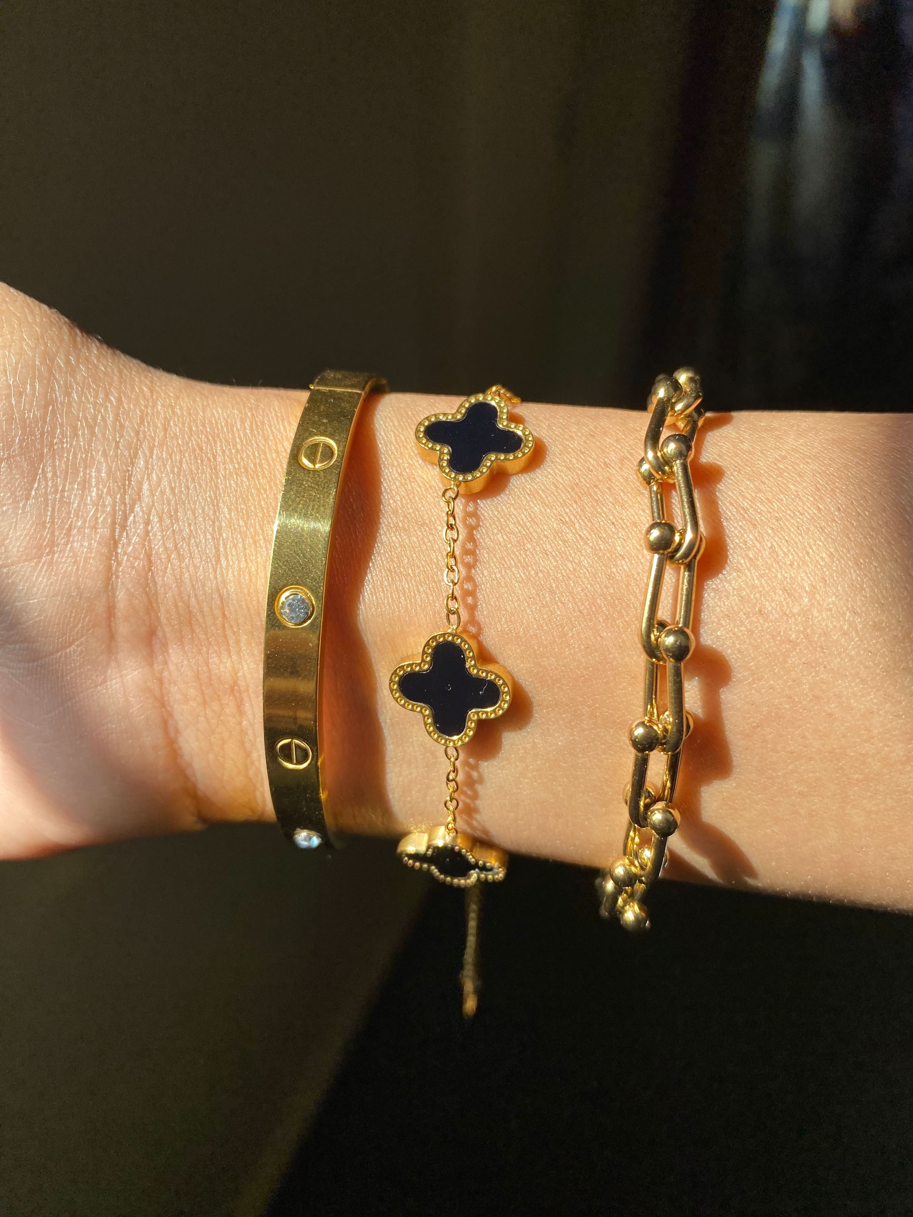 Regal Harmony Set – Elegant Necklace & Bracelet Jewelry Collection - Crazy Women