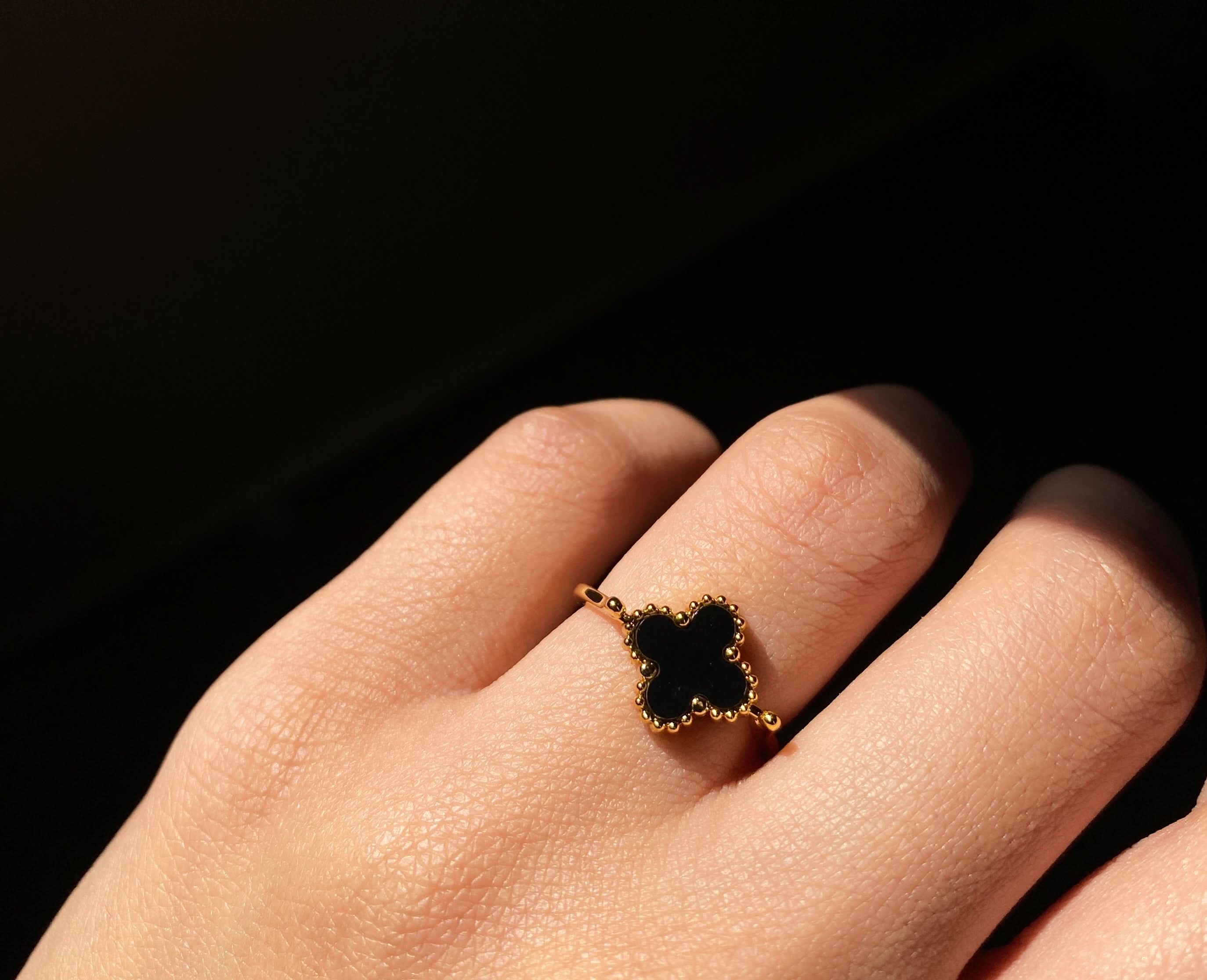 Van Cleef Elegance Ring – Premium Artificial Ring for Girls - Crazy Women