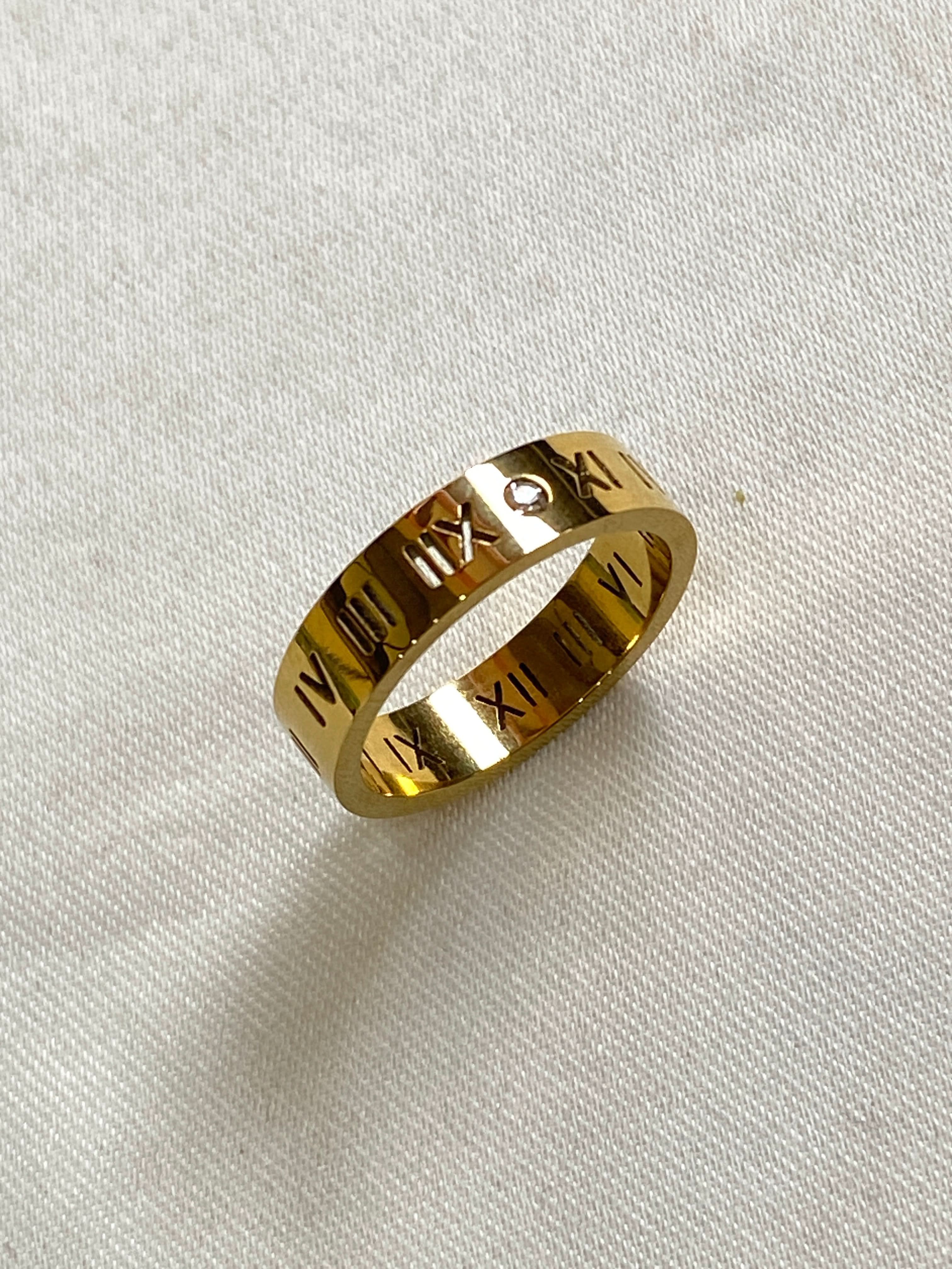 Roman Legacy Ring – Timeless Roman-Inspired Design - Crazy Women