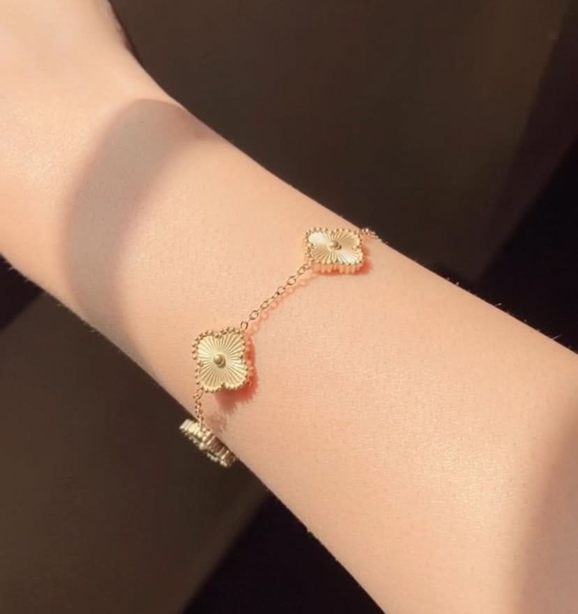 Vancleef Golden Stainless Steel Bracelet – Timeless Elegance for Women - Crazy Women