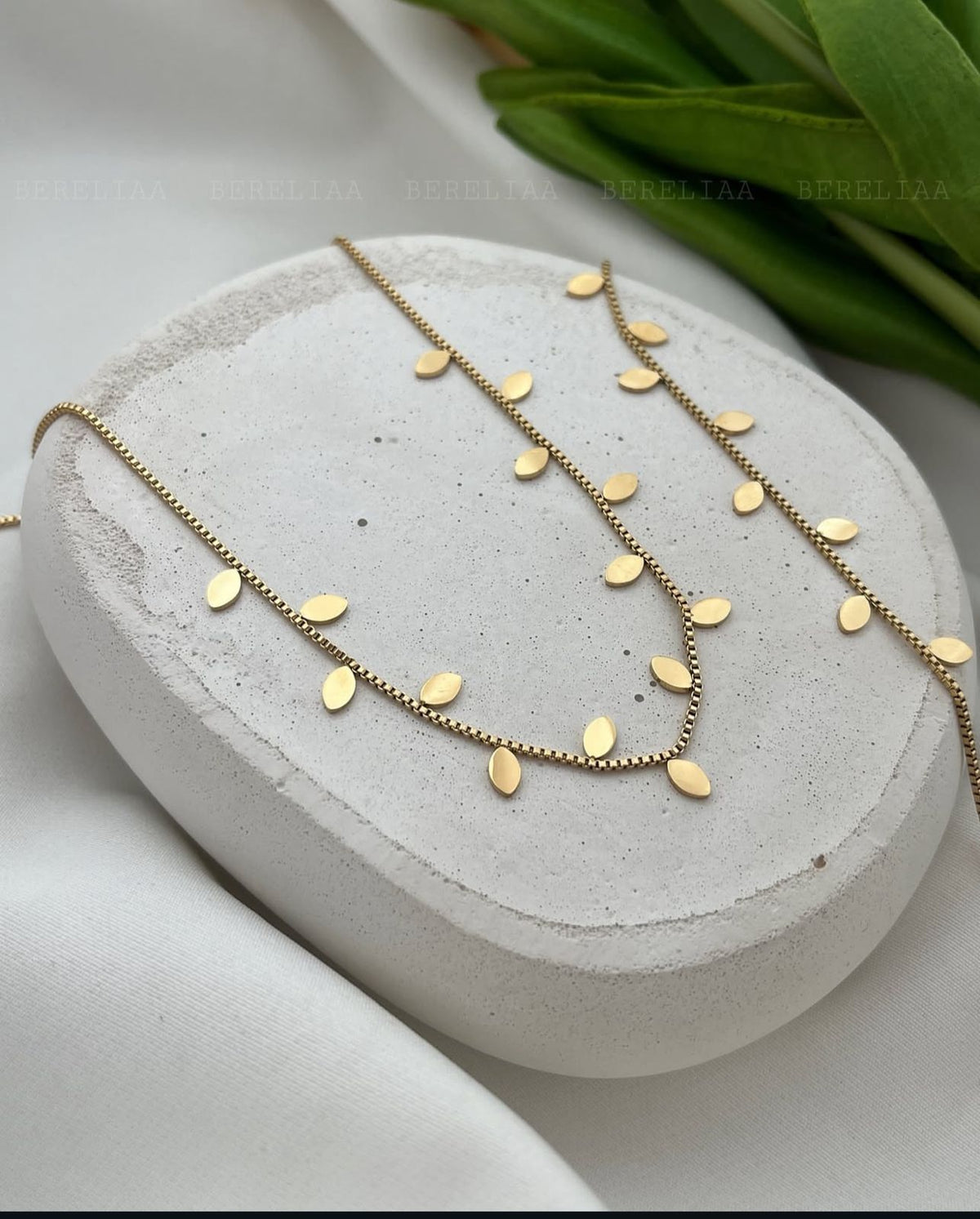 Gold Leaf Charm Necklace & Bracelet Set – Minimal Elegant Jewelry